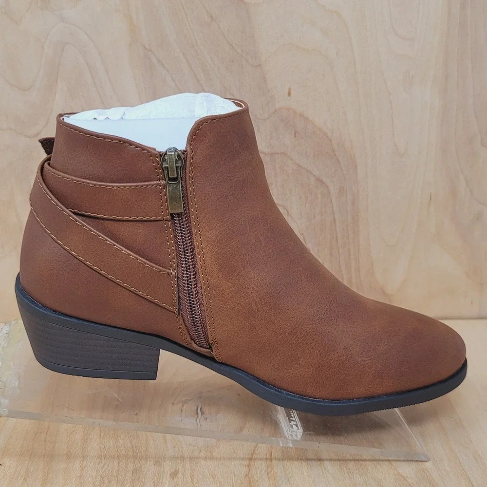 VEPOSE Women's Ankle Boots Size 7 M Low Heels Side Zip Booties Cognac